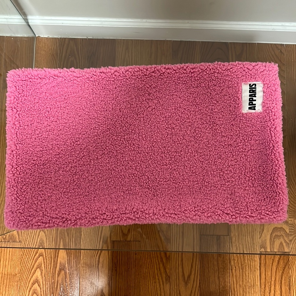 Apparis Pillow Cover
